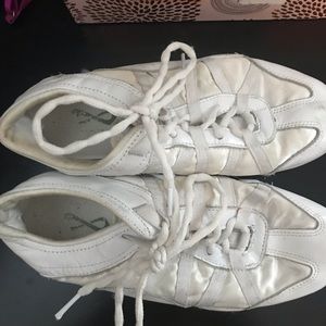 Nfinity cheer shoes